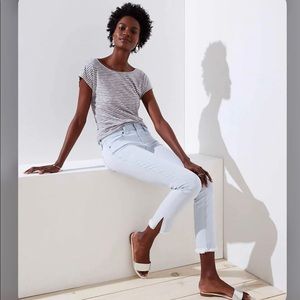 NWT Modern Slit Frayed Skinny Crop Jeans
